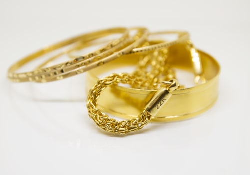 What year did the government confiscate gold?